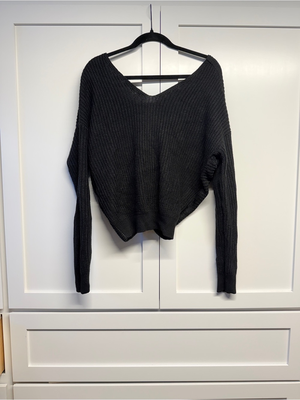Fashion Nova Black V-Neck Ribbed Knit Sweater